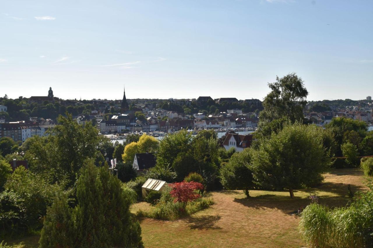 Fewo1846 - Foerdeview - Luxurioese Wohnung Mit 2 Schlafzimmern Und Balkon Mit Hafenblick フレンスブルク エクステリア 写真